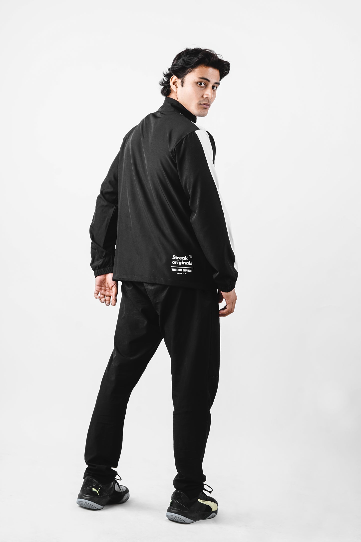 Windcheater ( white/black )